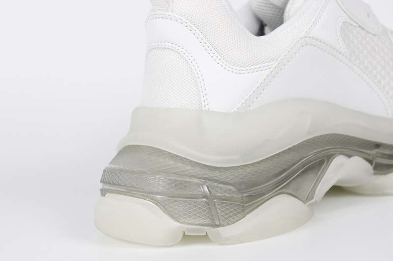 YESKICKS Balenciaga Triple S Clear Sole Sneaker Replica