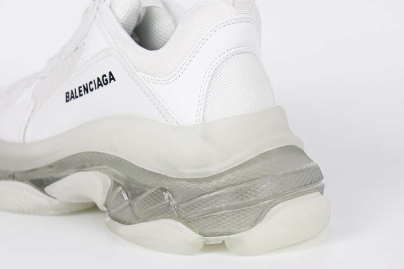 YESKICKS Balenciaga Triple S Clear Sole Sneaker Replica