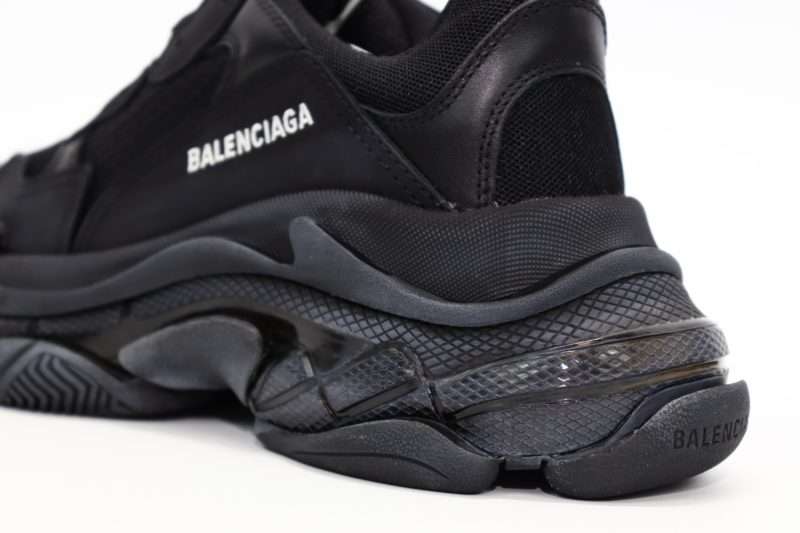 YESKICKS Balenciaga Triple S Clear Sole Sneaker Replica