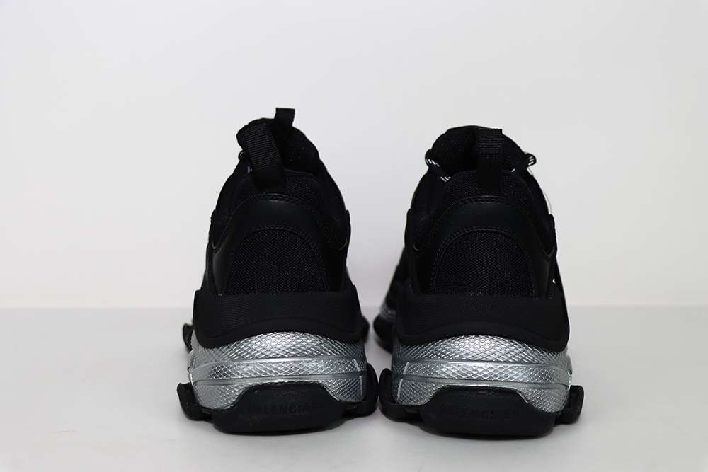 YESKICKS Balenciaga Triple S Clear Sole Replica Sneaker