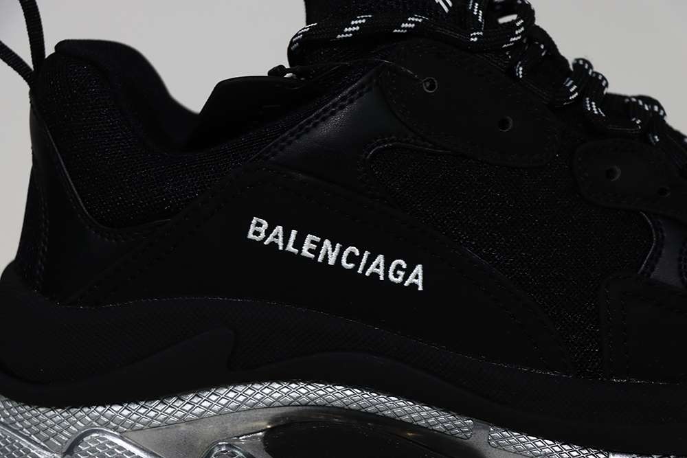 YESKICKS Balenciaga Triple S Clear Sole Replica Sneaker