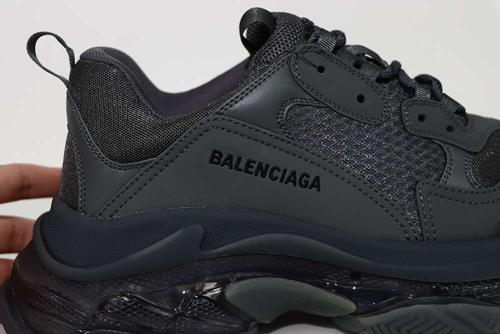 YESKICKS Balenciaga Triple S Clear Sole Sneaker Replica