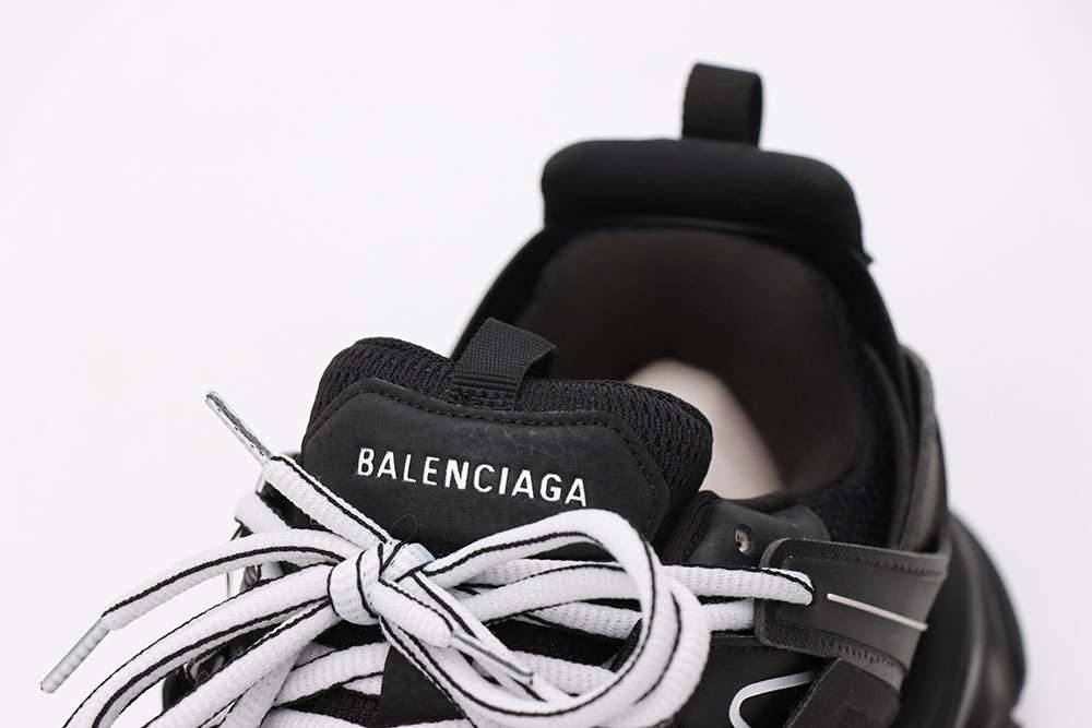 YESKICKS Balenciaga Track Sneaker Replica