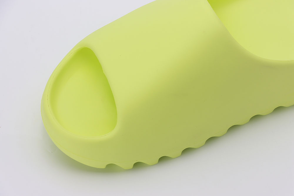 YESKICKS Yeezy Slide ‘Glow Green’Replica GX6138