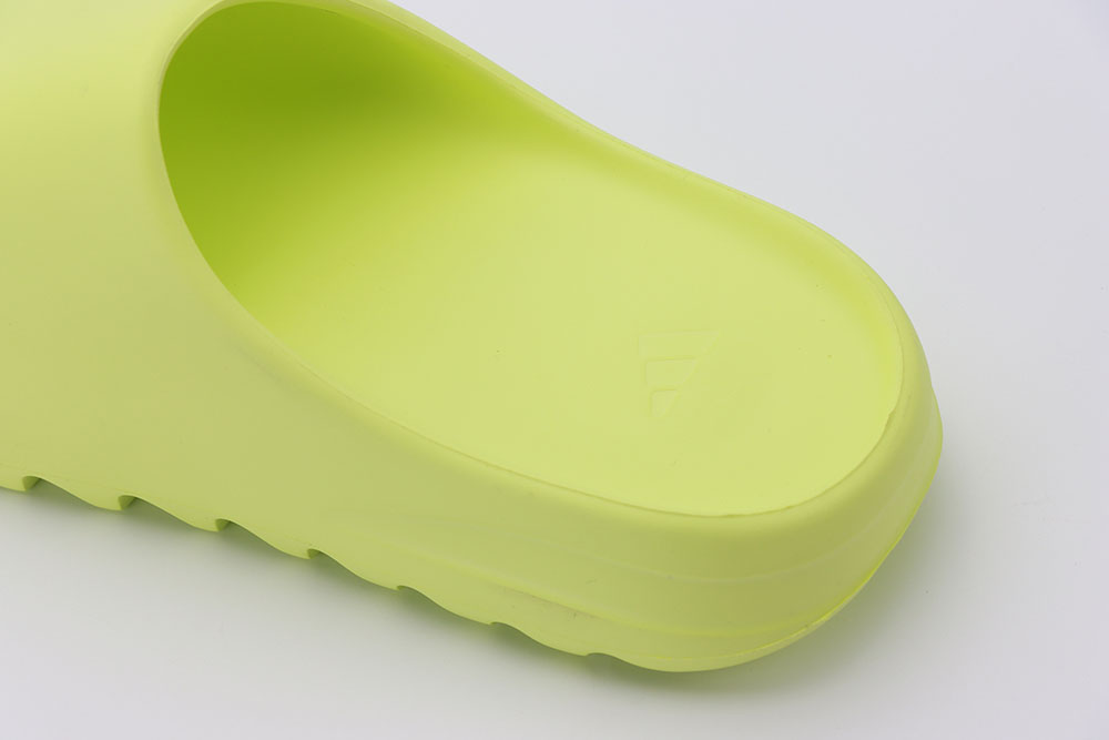 YESKICKS Yeezy Slide ‘Glow Green’Replica GX6138