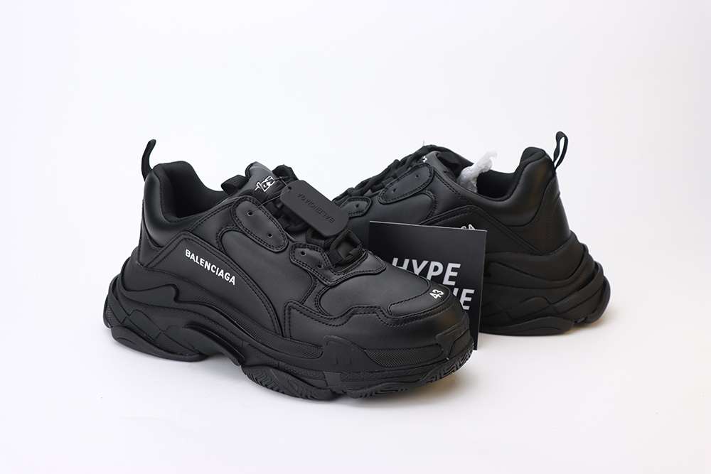 YESKICKS Balenciaga Triple S Clear Sole Sneaker Replica