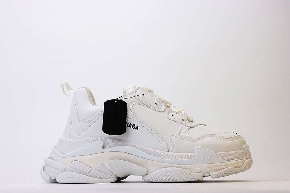 YESKICKS Balenciaga Triple S Clear Sole Sneaker Replica