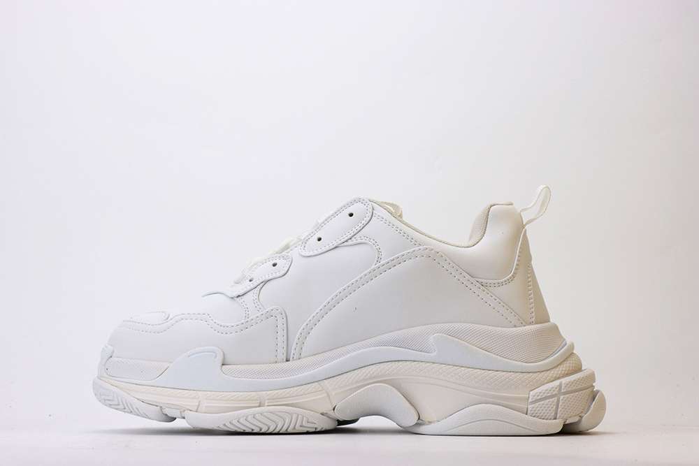 YESKICKS Balenciaga Triple S Clear Sole Sneaker Replica