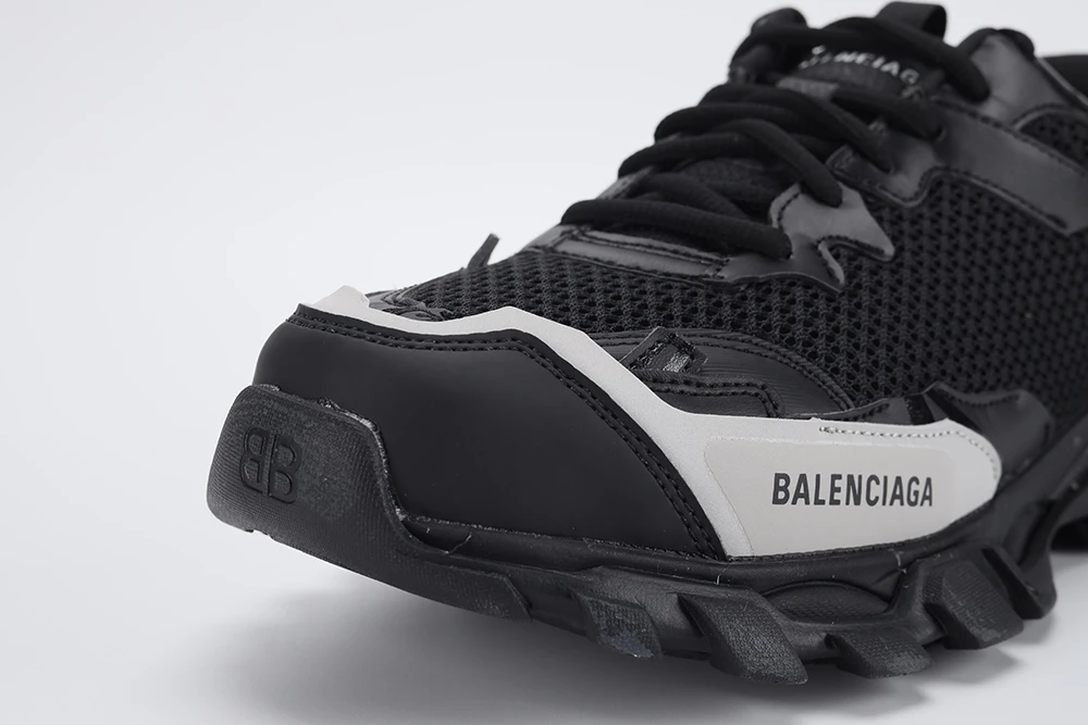 YESKICKS Balenciaga Triple S Sneaker Replica