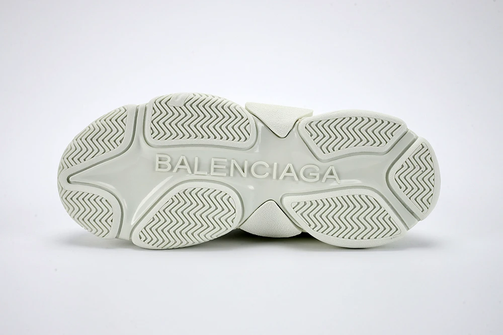 YESKICKS Balenciaga Triple S Clear Sole Sneaker Replica