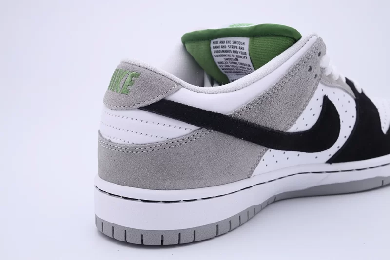 Nike SB Dunk Low Chlorophyll Replica  BQ6817-011