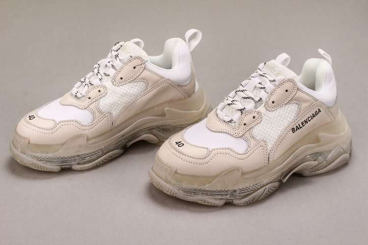 YESKICKS Balenciaga Triple S Clear Sole Sneaker Replica