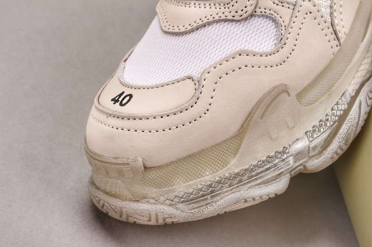 YESKICKS Balenciaga Triple S Clear Sole Sneaker Replica