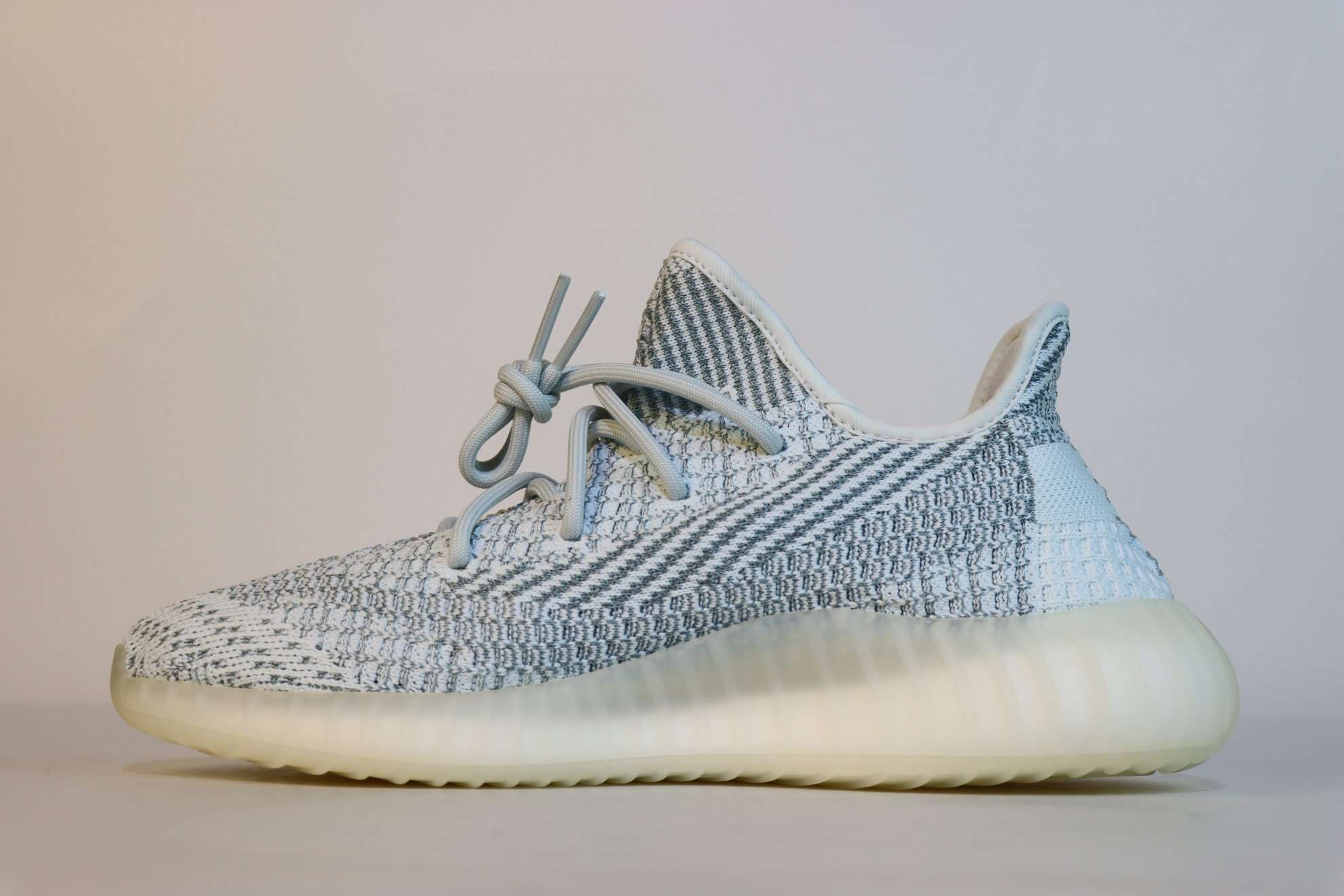 YESKICKS Adidas Yeezy Boost 350 V2 Cloud White (Reflective) Replica FW5317