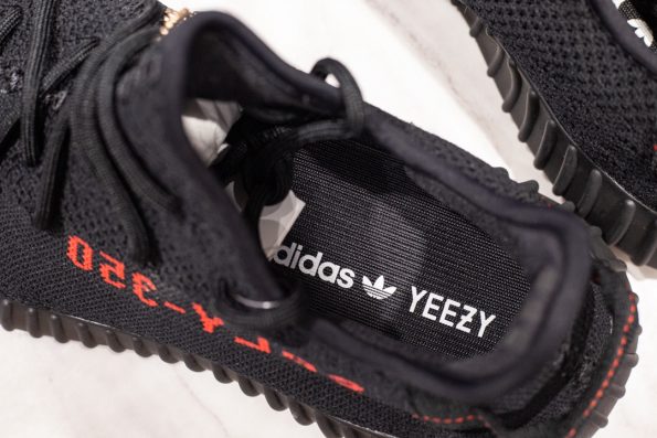 YESKICKS Adidas Yeezy Boost 350 V2 Black Red (2017/2020) Replica CP9652