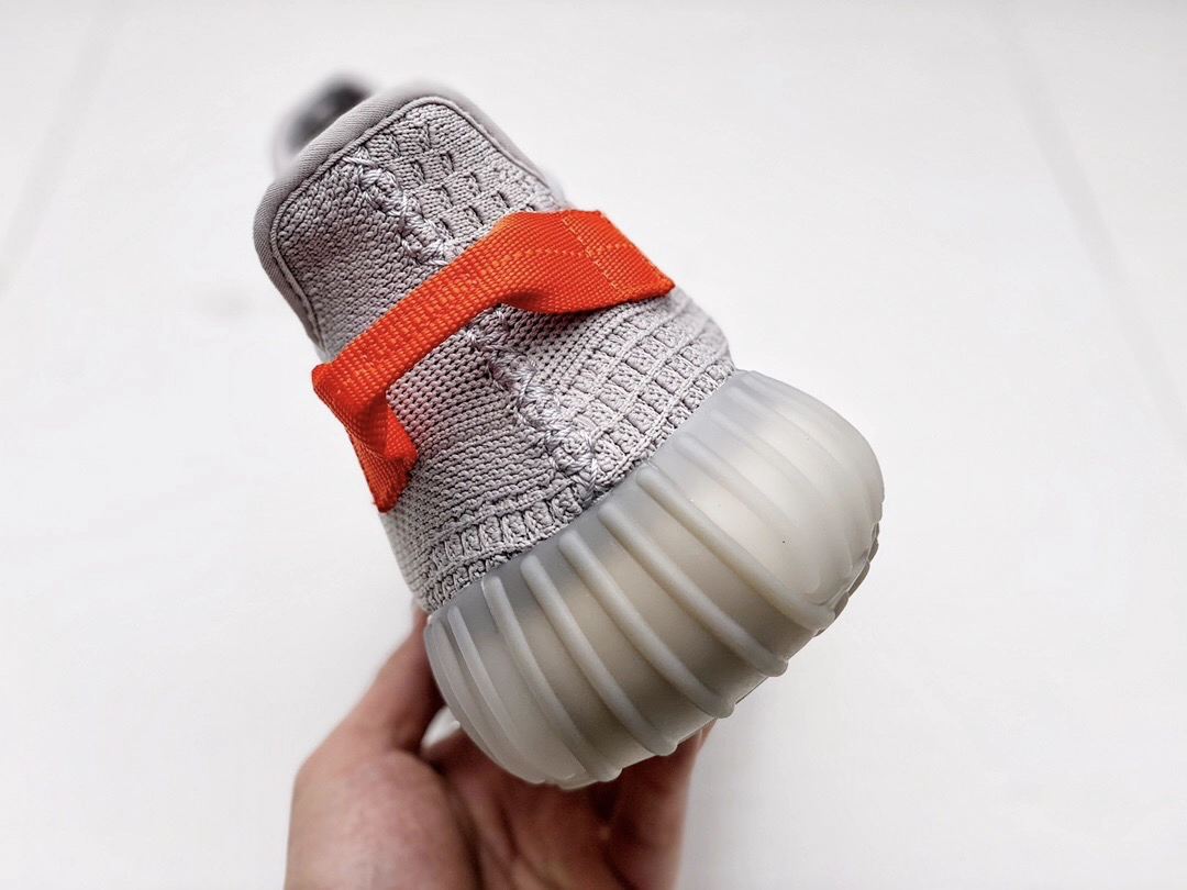 YESKICKS  Adidas Yeezy Boost 350 V2 Tail Light Replica FX9017